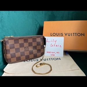 ❌SOLD❌Louis Vuitton Mini Pochette Accessories DE